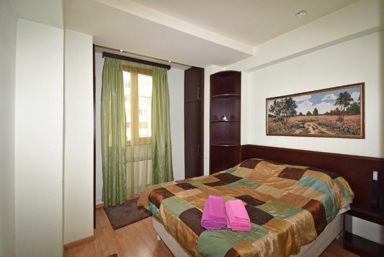 Apartments In Center Of Yerevan,Koghbatsi 1A Street Dış mekan fotoğraf